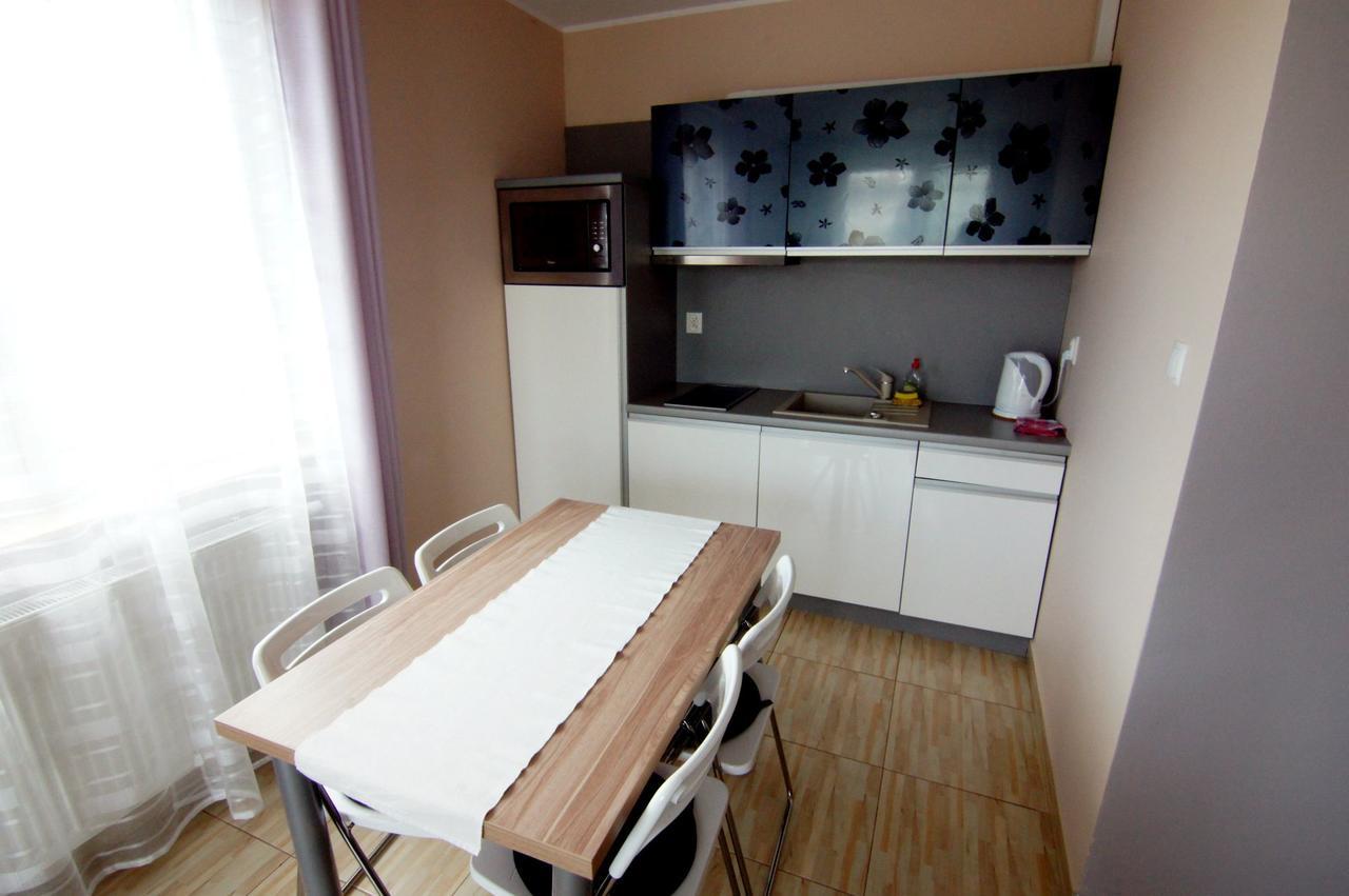 Wczasy Royal Apartment ยาสตาร์เนีย ภายนอก รูปภาพ