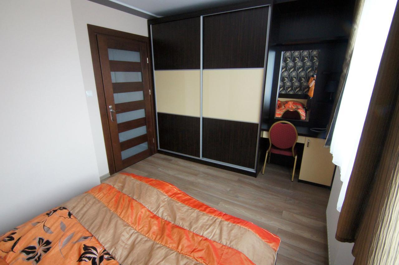 Wczasy Royal Apartment ยาสตาร์เนีย ภายนอก รูปภาพ
