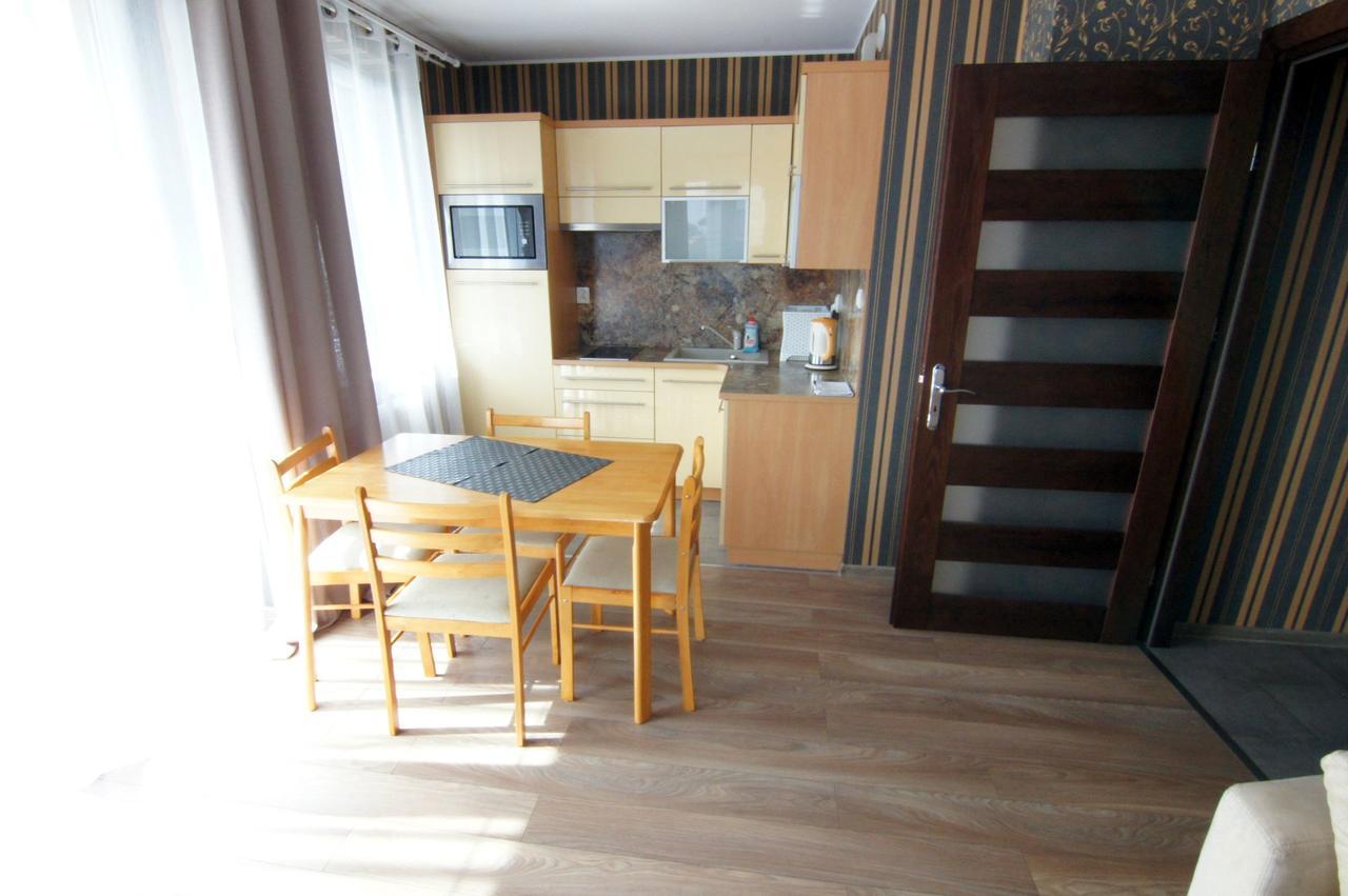Wczasy Royal Apartment ยาสตาร์เนีย ภายนอก รูปภาพ