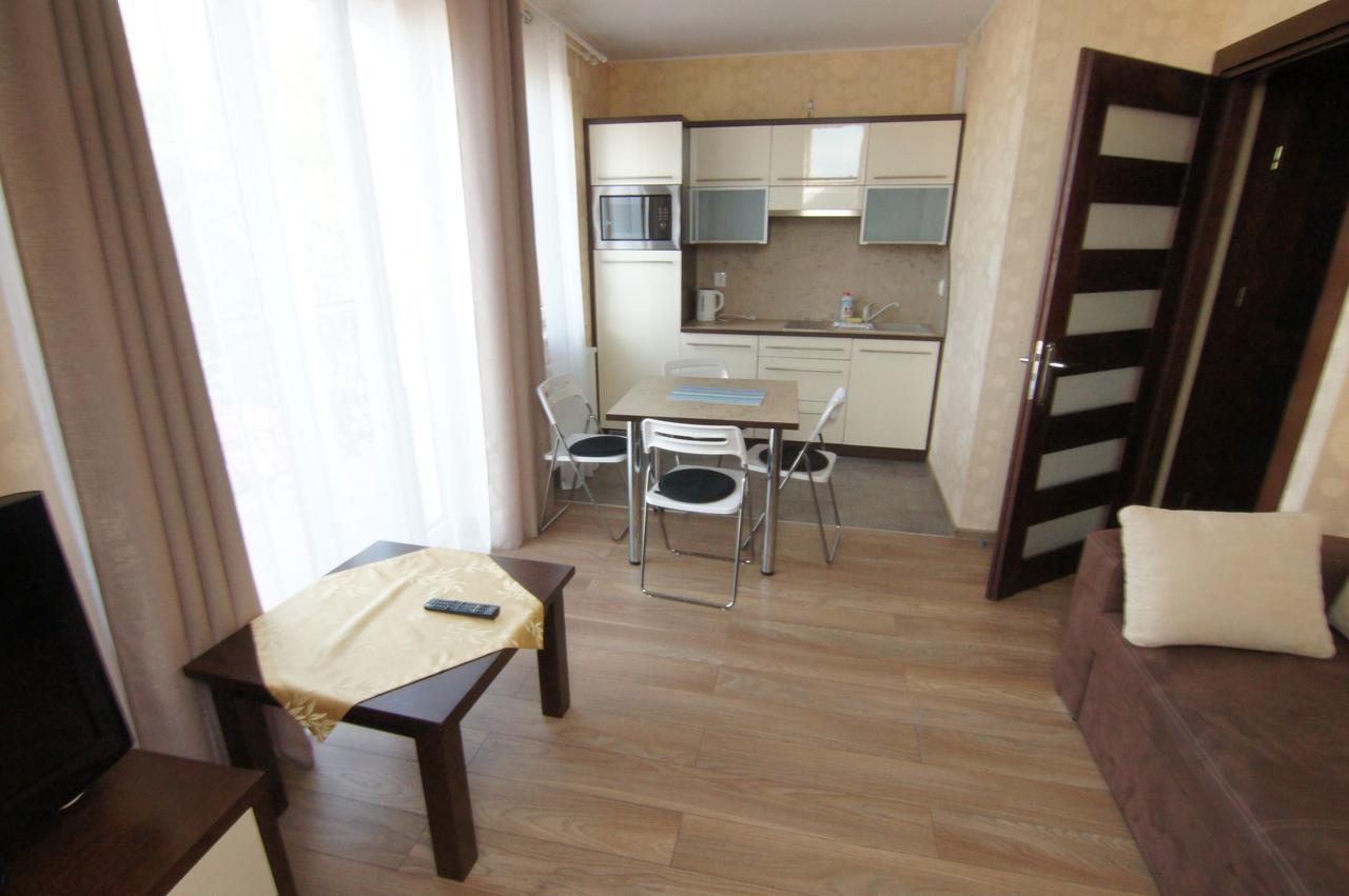 Wczasy Royal Apartment ยาสตาร์เนีย ภายนอก รูปภาพ