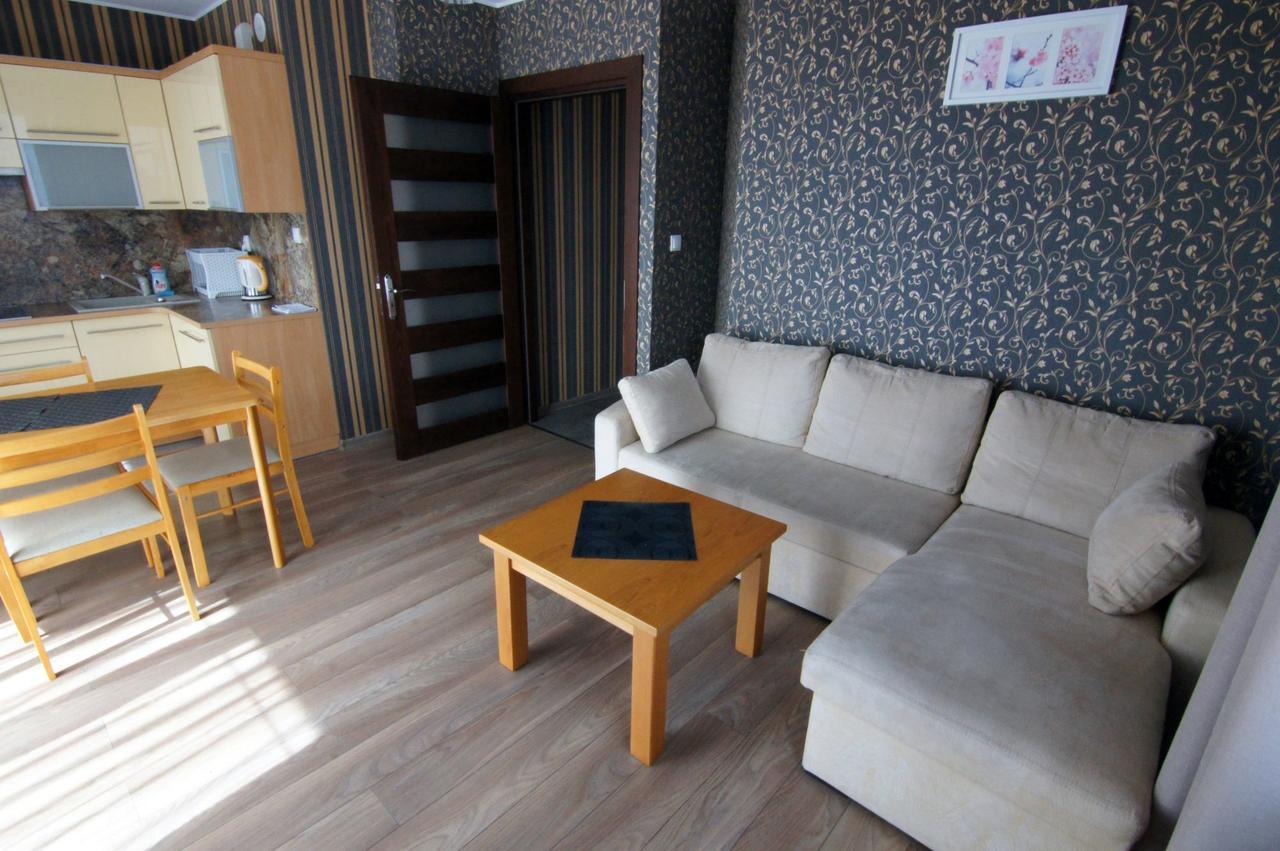 Wczasy Royal Apartment ยาสตาร์เนีย ภายนอก รูปภาพ