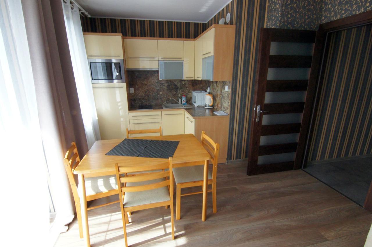 Wczasy Royal Apartment ยาสตาร์เนีย ภายนอก รูปภาพ