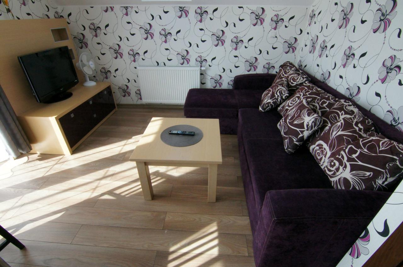 Wczasy Royal Apartment ยาสตาร์เนีย ภายนอก รูปภาพ