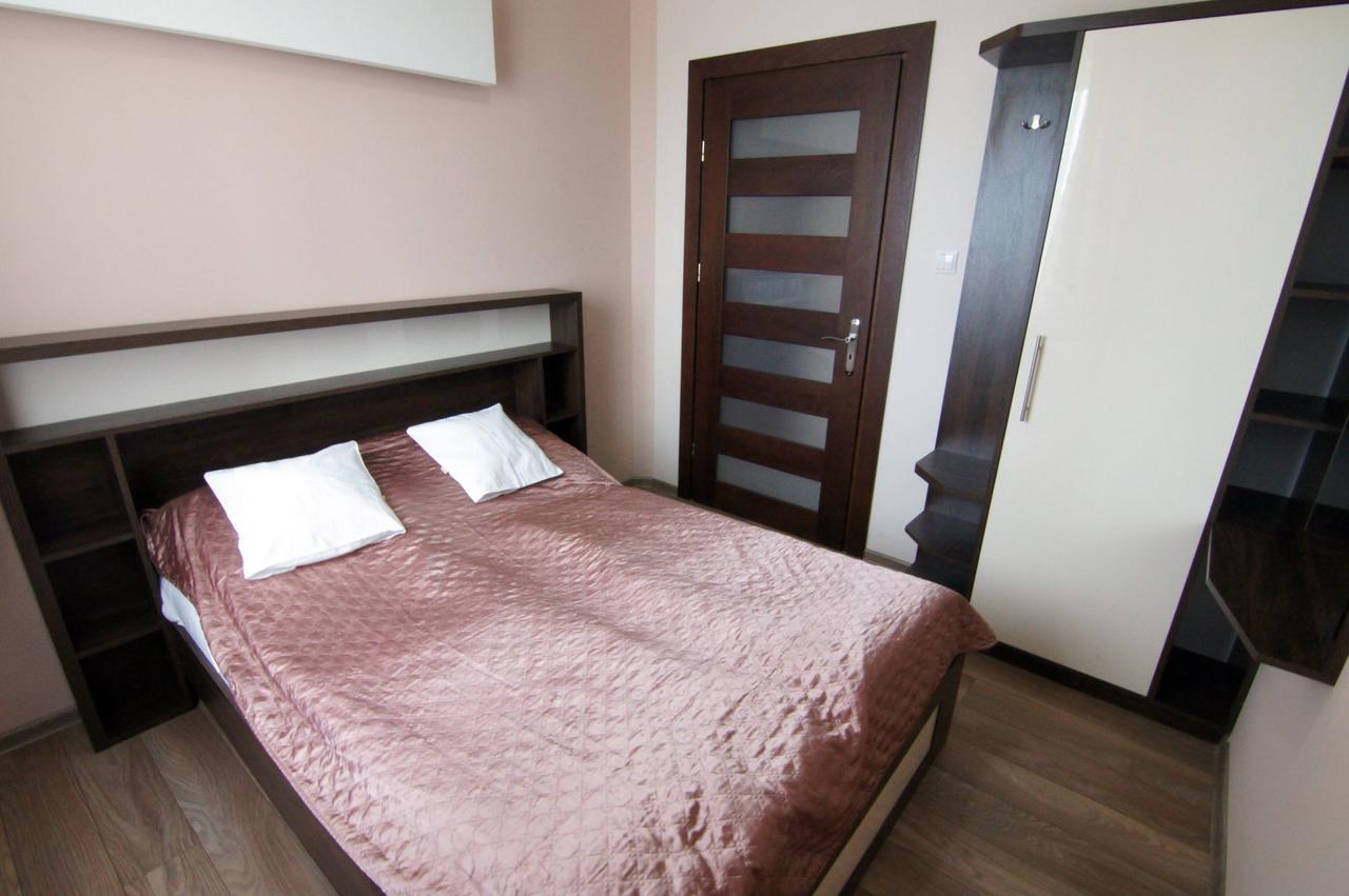 Wczasy Royal Apartment ยาสตาร์เนีย ภายนอก รูปภาพ