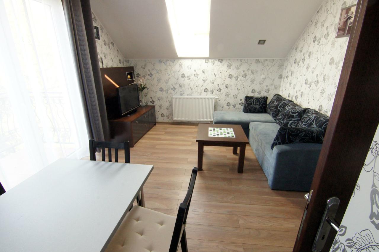 Wczasy Royal Apartment ยาสตาร์เนีย ภายนอก รูปภาพ